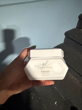 Goldie Locks Signature Hair Mask - White
